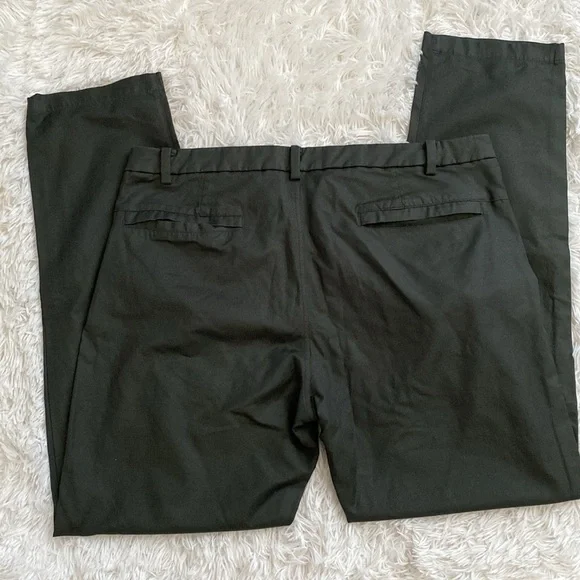 Lululemon men’s ABC dark green pants